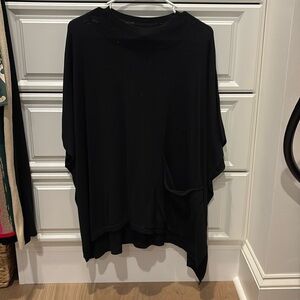 Kerisma Black Shortsleeve Sweater Tunic with Pocket